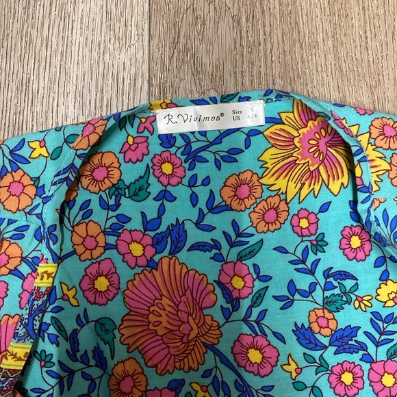 Comfortable, gently worn very colorful dress - Picture 4 of 4